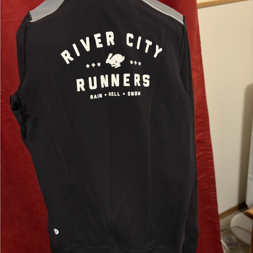 Lululemon running longsleeve shirt with reflectors